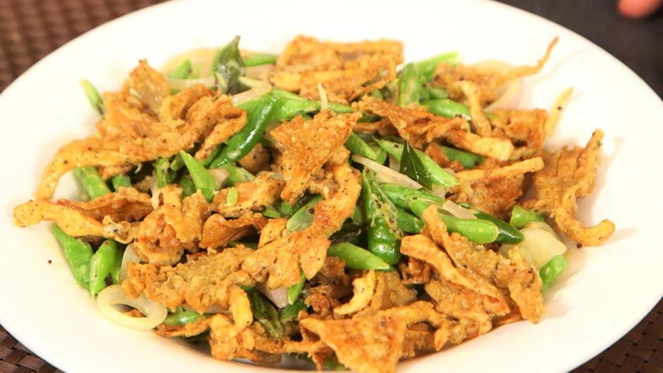 MAGGI Green Beans and Battered Mushrooms Recipe