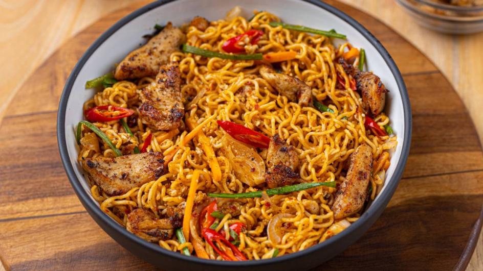 MAGGI Spicy Chicken Noodles