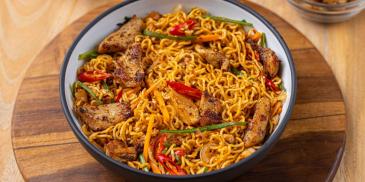MAGGI Spicy Chicken Noodles