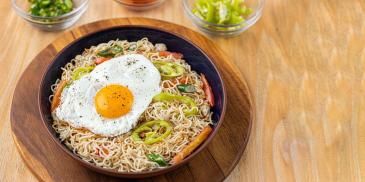 Chili Egg Noodles